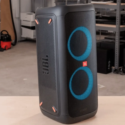 Прокат и Аренда колонки JBL PartyBox 100 музыкального центра в